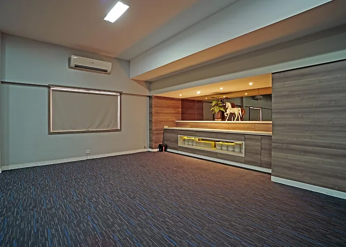 Wyndham Garden Bali Отель Кута